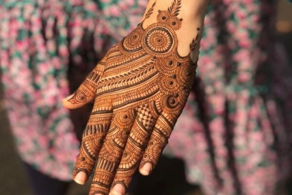 Detail Mehndi Designs: A New Collection