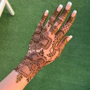 detail mehndi