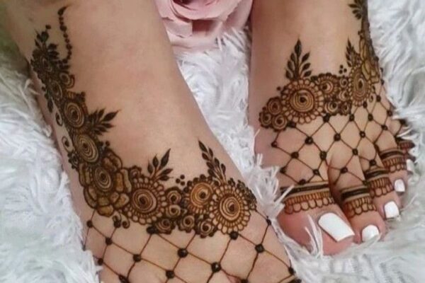 The Art of Feet Mehndi: Walking in Style